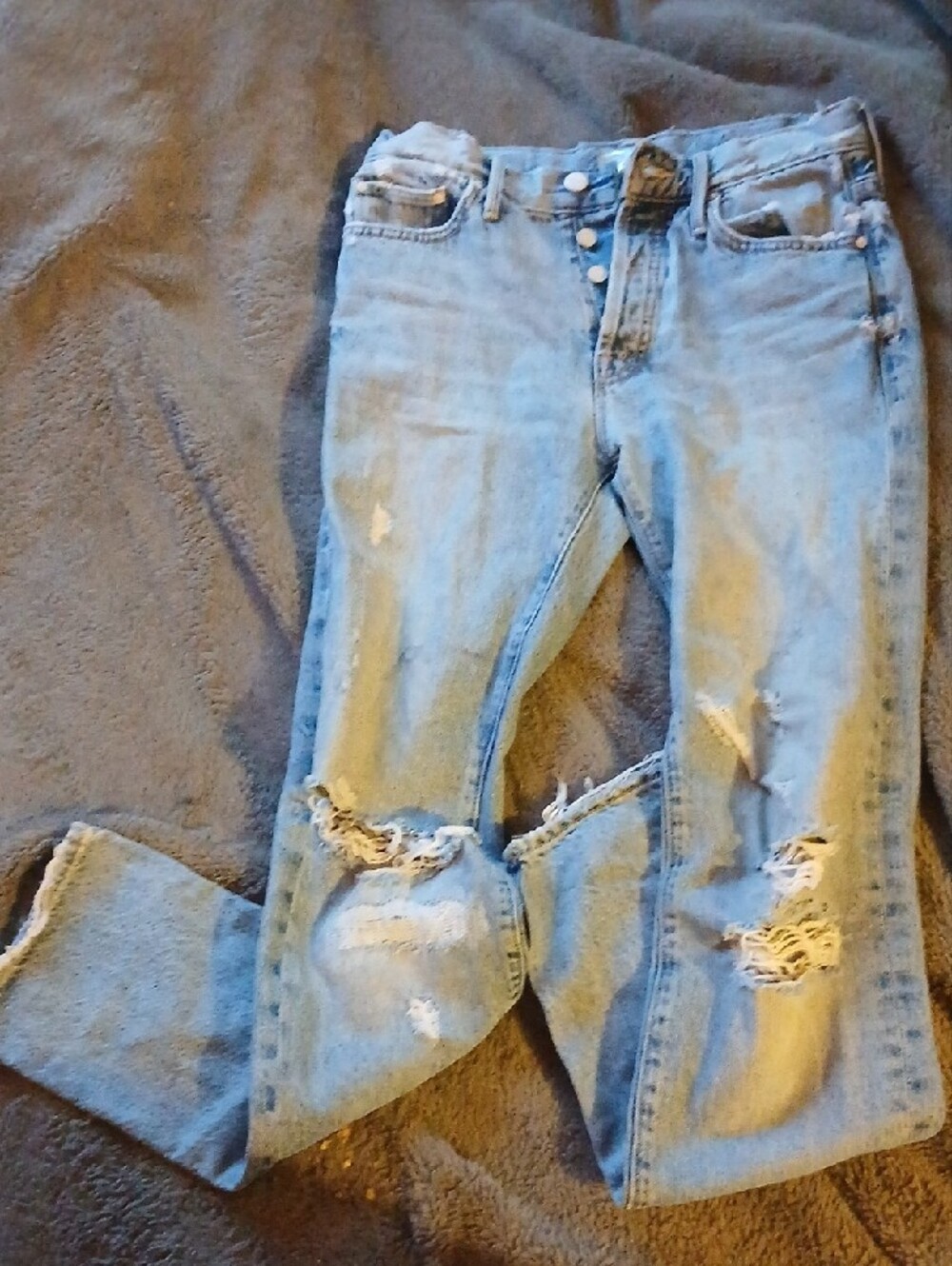 Mother Jeans Light Soft Wash Destressed Blue High-Rise, Botton Front Women's.